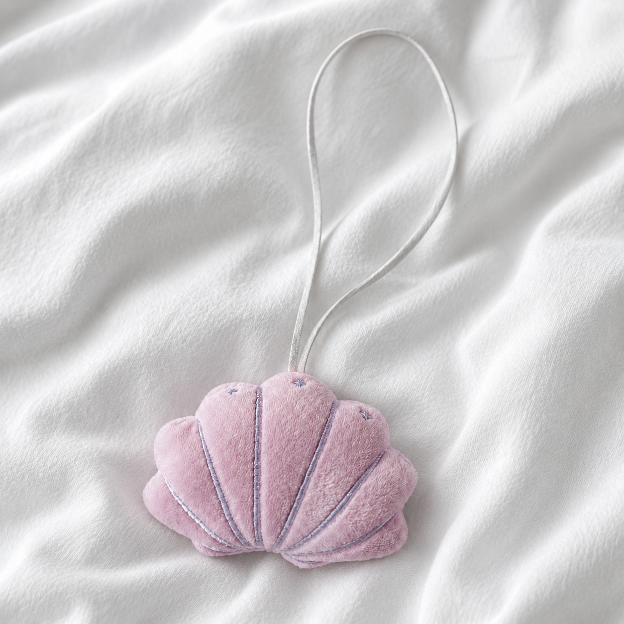 SOFT SEASHELL CHARM